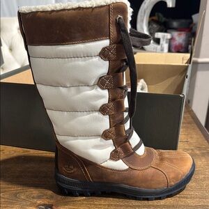 Timberland Women's Brown and White Winter Boots